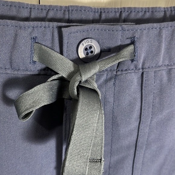 BNWT Figs Cairo scrub pants - Picture 7 of 12